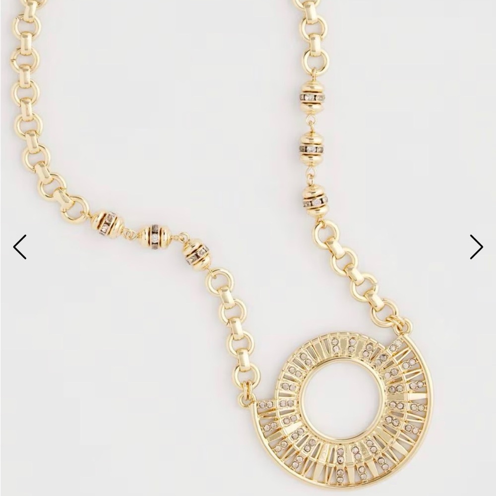 Chico’s Sparkling Goldtone Circle Pendant Necklace NWT